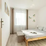 公寓 Spacious With Balcony In By Renters *