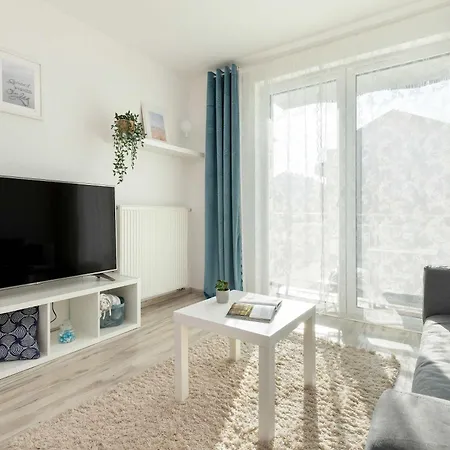 Spacious With Balcony In By Renters Apartament Gdańsk