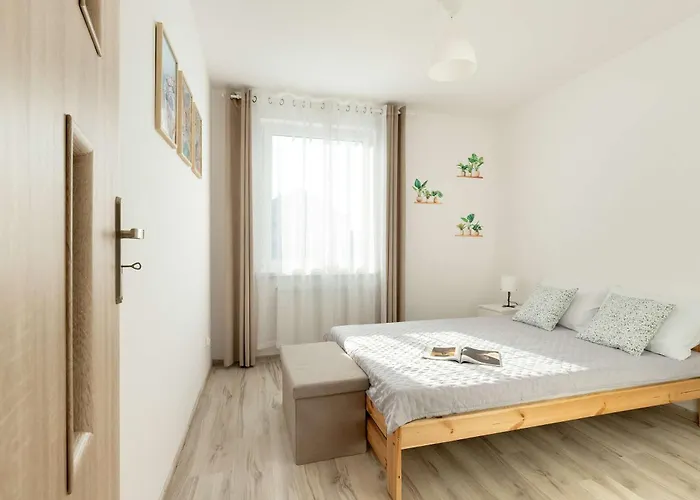 公寓 Spacious With Balcony In By Rent Like *